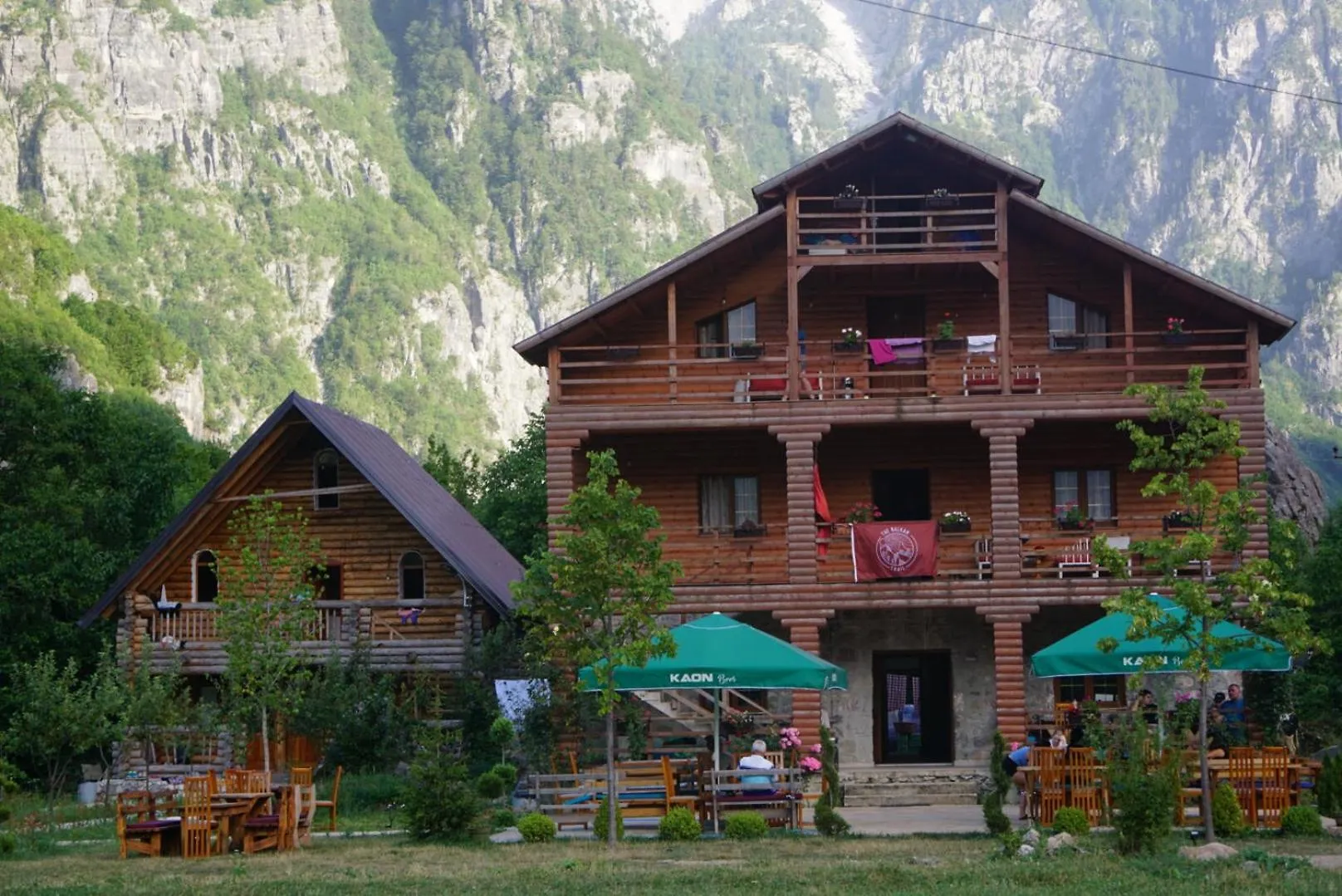 Bujtina Dreni Hotel Theth Albania