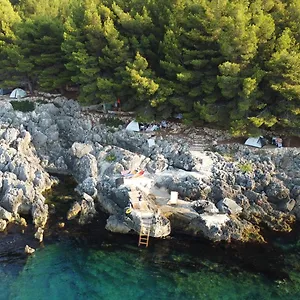 Pine Side Camp Himare