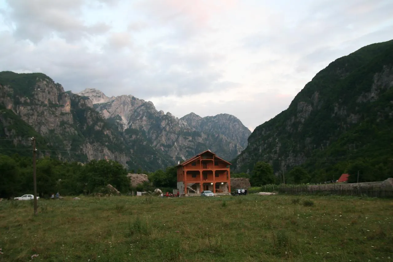 Bujtina Dreni Hotel Theth Albánia