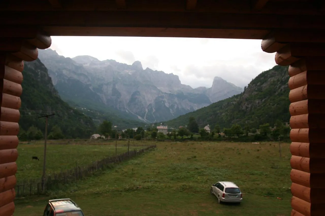 Bujtina Dreni Hotel Theth Vendégház